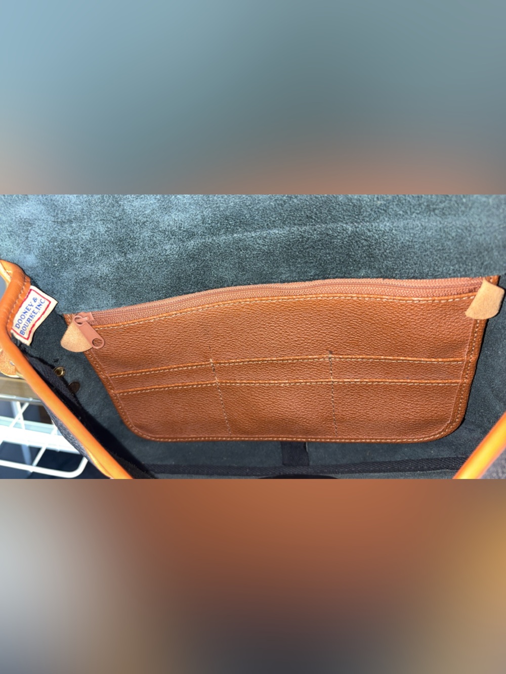 Dooney & Bourke vintage made in Costa Rica All-Weather Leather Carrier Bag EUC - Picture 13 of 15